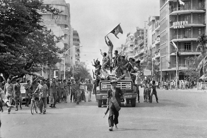 Cambodge : 50 ans après la destruction khmère rouge, les voix inaudibles des Cambodgiens