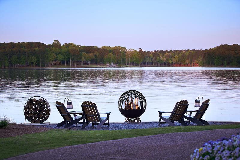 Lakeside Legends: The Classic Resorts You’ll Never Want to Leave