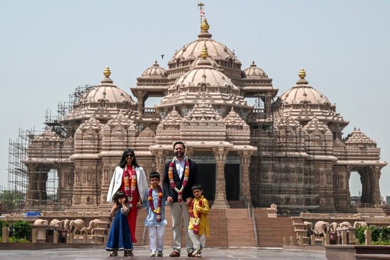 Vance Travels to India With High Stakes