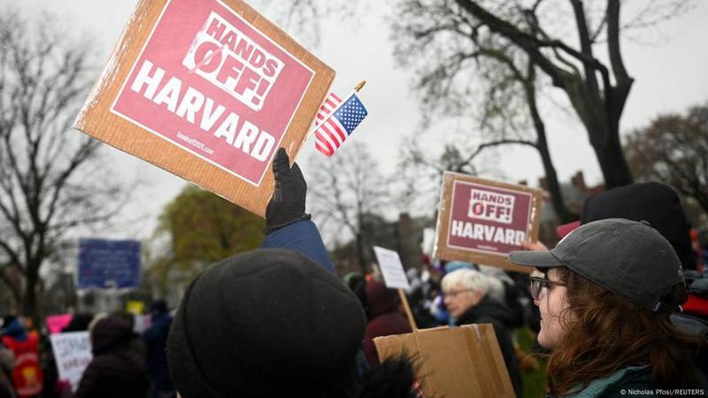 EU seeks to attract American scholars as Trump freezes funds