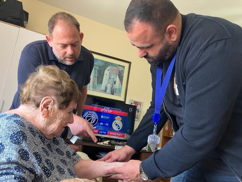 In shadow of Holocaust and war, Arab doctors find shared humanity in caring for survivors