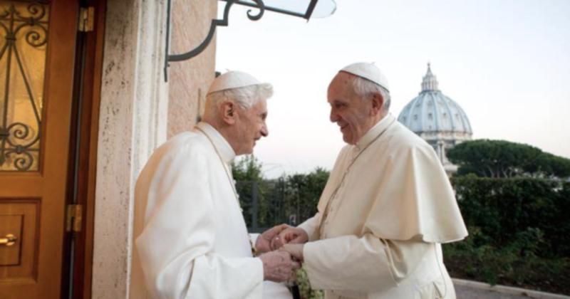 L’addio a Papa Francesco: “È morto il re, viva il re!”