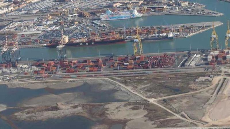 Nuove tariffe per la pulizia e il disinquinamento al porto di Livorno: cifre e tipologie