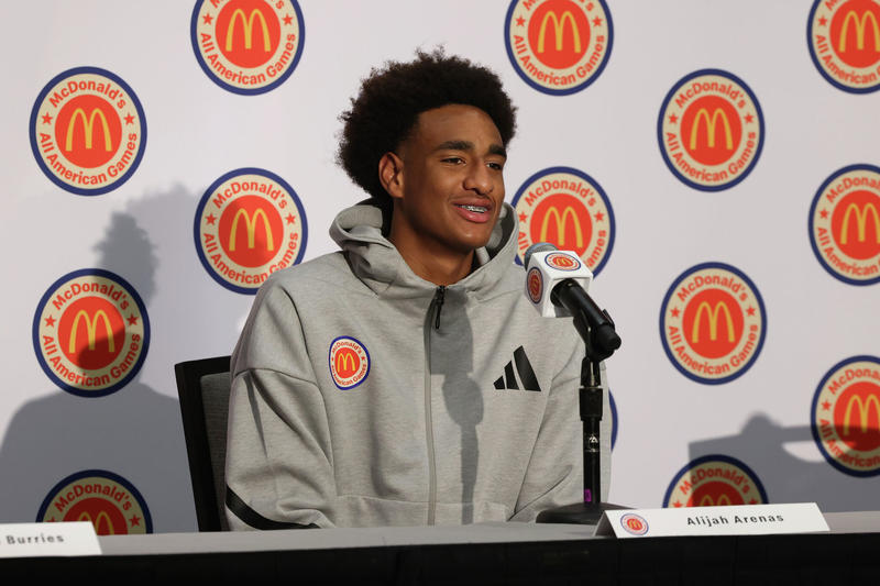 Former Warriors star's son in coma after Cybertruck crash