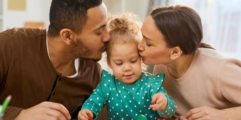 25 ways parents have proven that simple acts of love speak volumes for kids