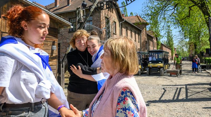‘We beat the enemy, didn’t we, girls?’ Holocaust survivor tells freed hostage soldiers
