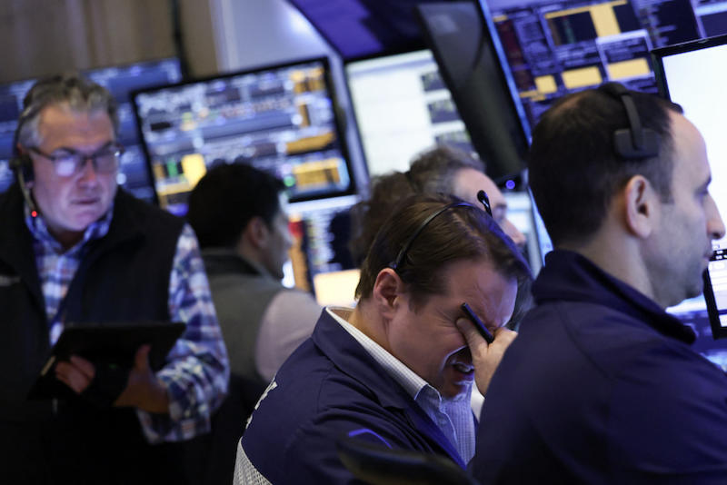 Panique sur les marchés boursiers