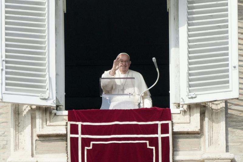 Le pape François et l'amour des livres : une révolution silencieuse dans l’Église ?