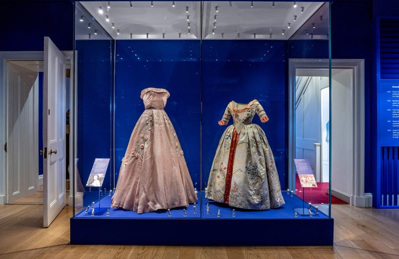 A Kensington Palace una mostra racconta cinque secoli di moda reale