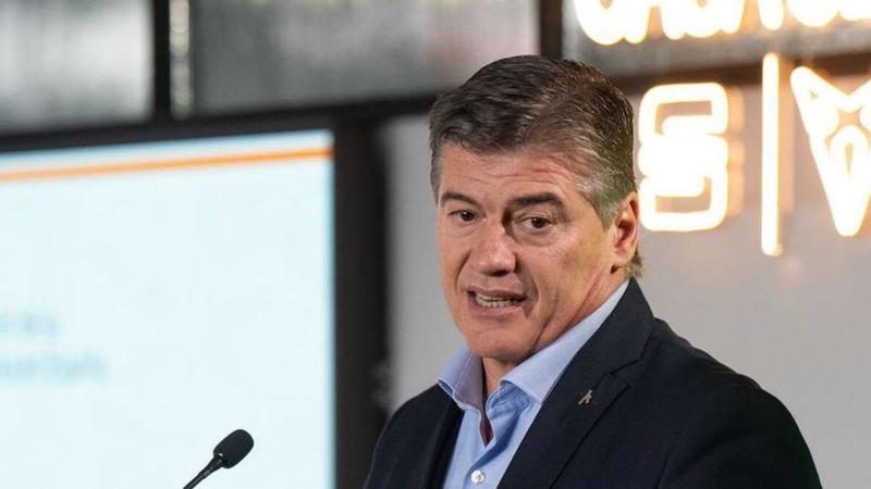 Pimec se reúne con Puigdemont para tratar de evitar la reducción de la jornada laboral