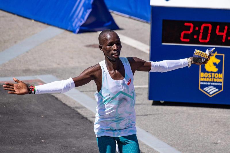Com vitória de John Korir em Boston, Asics vira a McLaren do momento