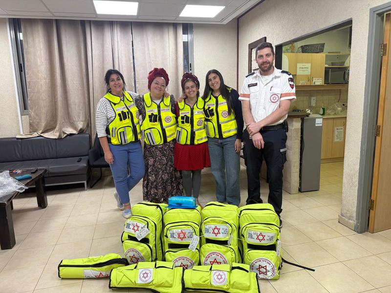 Wartime volunteer midwife program, initiated in north, expands across the country
