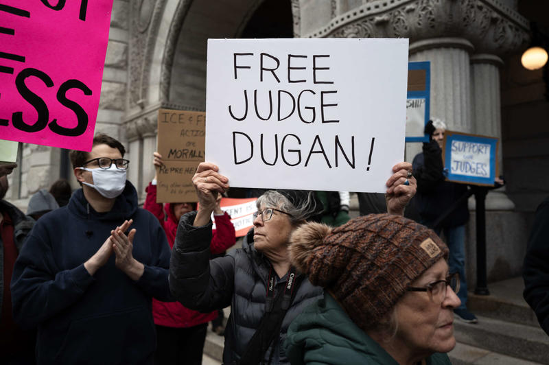 Hundreds in Milwaukee Protest Trump FBI’s Arrest of Judge