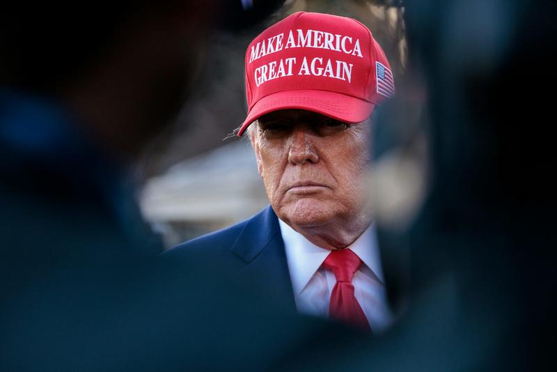 Los 100 primeros días del poder sin límites de Trump tienen en vilo al mundo