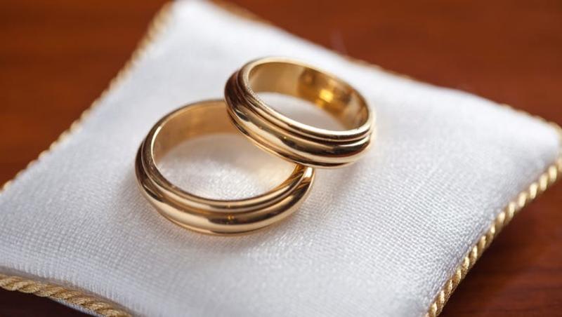With this ring, I thee surveil: New technology hinders connectionAlan Feigenbaum 