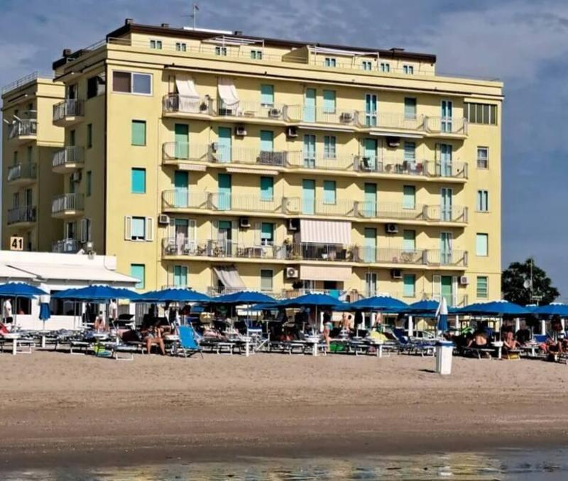 Caccia alle case vacanze ai Lidi di Comacchio. Quanto costa un mese di affitto