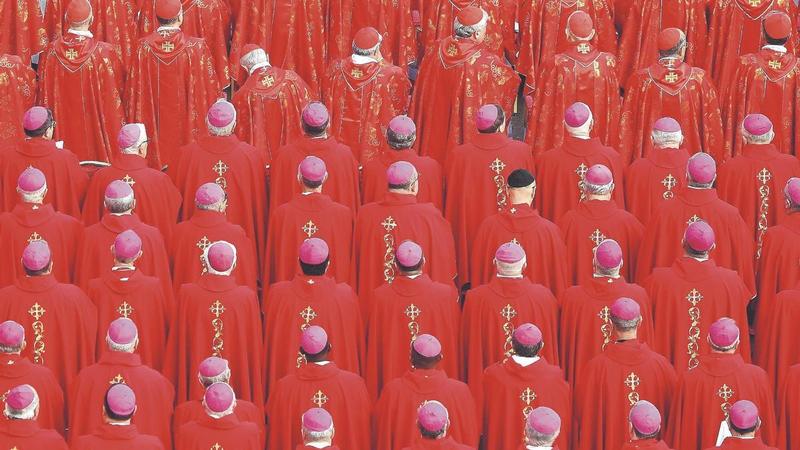 El nuevo papa, la mafia y la curia