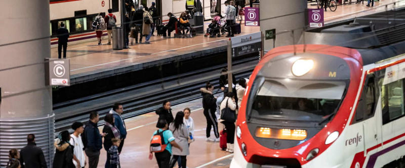 Renfe anuncia transporte gratuito este martes por el apagón en España