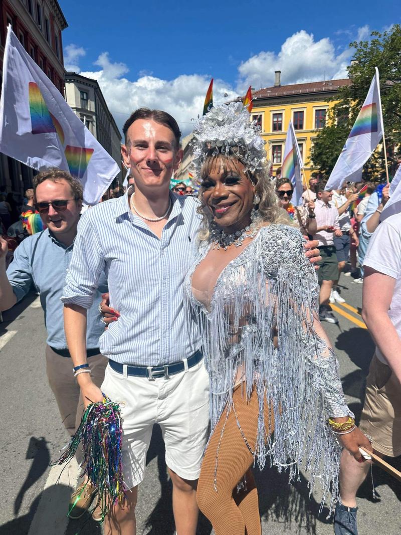 KrF kaster Pride-flagget – velkommen til den grå skolegården!