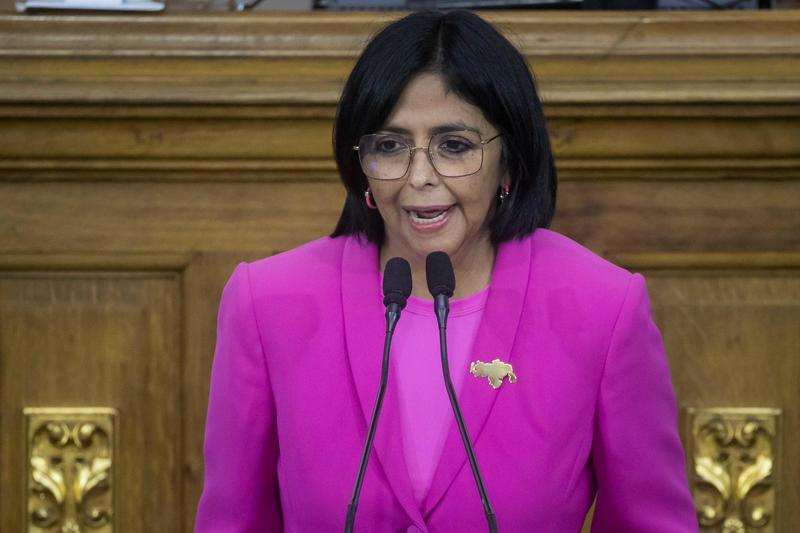Gobierno rechaza estimaciones del FMI sobre contracción del PIB venezolano