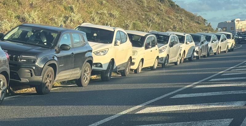 Caos a Calafuria, il sindaco: «Capienza a 600 persone deliberata dopo i lavori della proprietà»