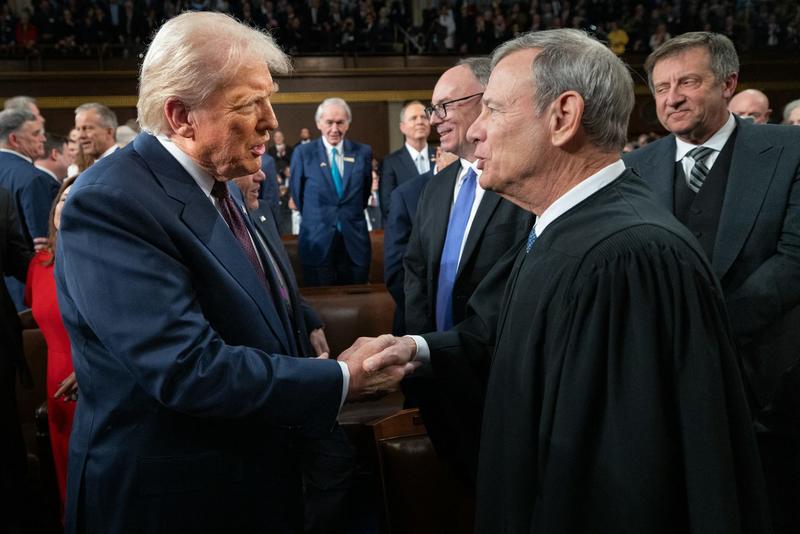 Trump face aux juges : le bras de fer