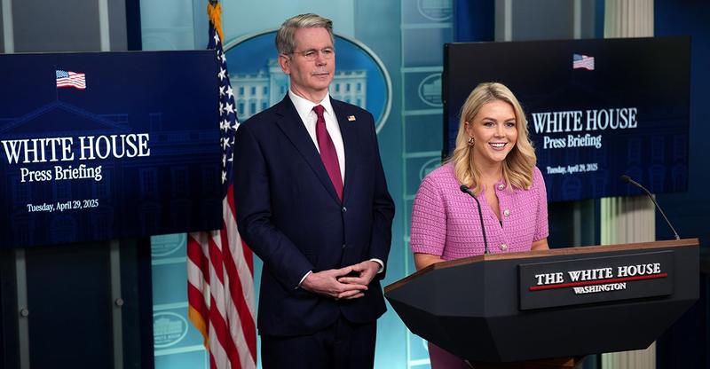 Leavitt Slams Amazon for ‘Hostile and Political’ Attack on Tariffs