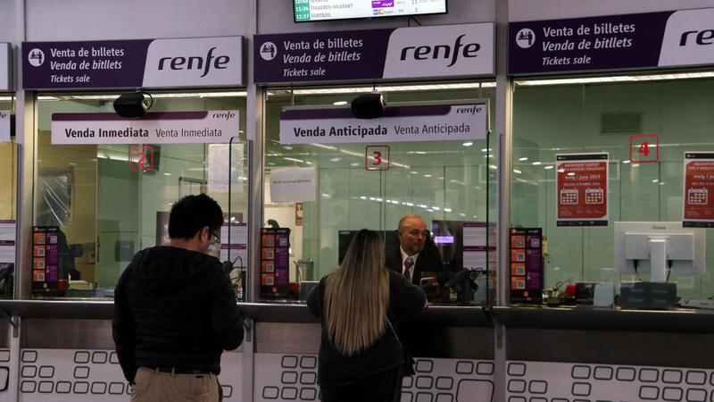 El govern no viatja en Rodalies