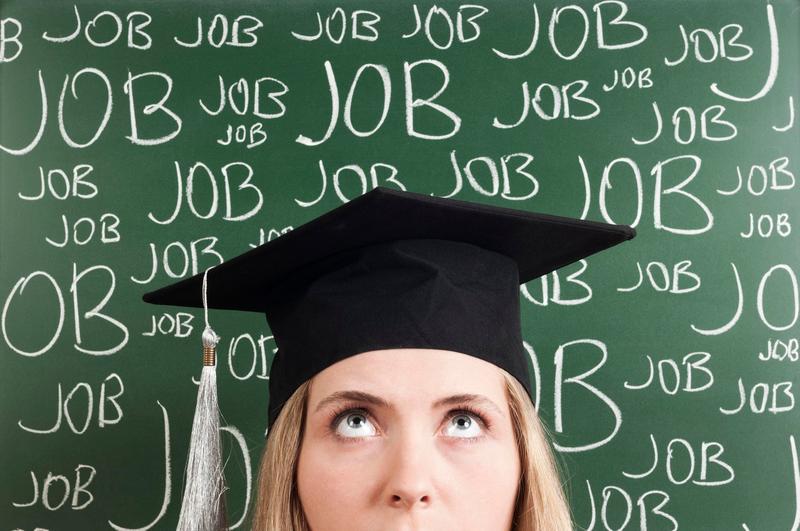 Why 2025 Grads Can Expect A Tough Job Market