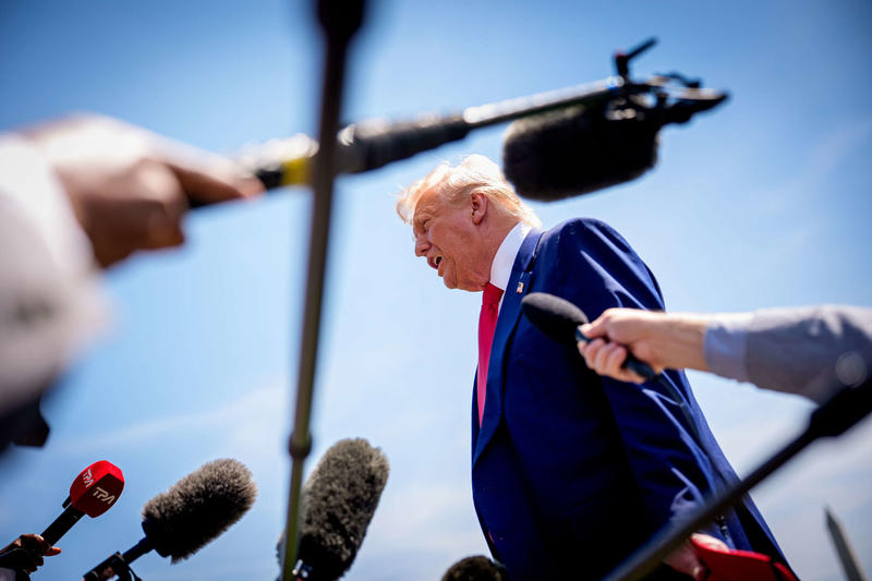 Poll: Majority of Voters View Trump as “Dictator” Who Threatens Democratic Norms