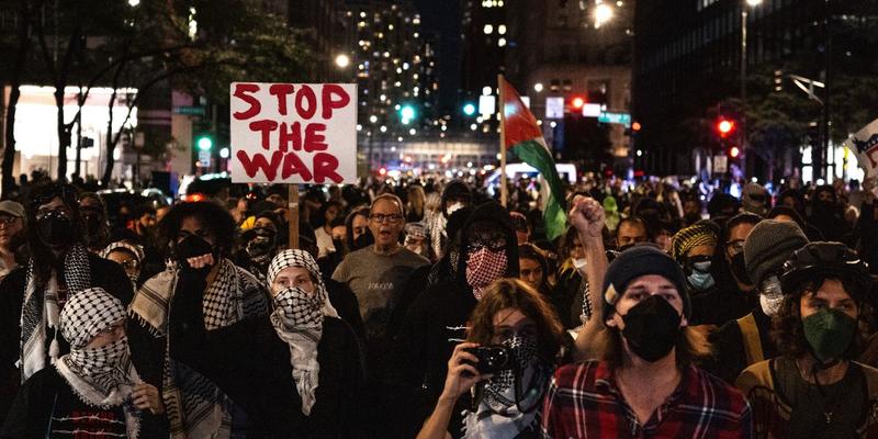 How the Vietnam and Gaza Wars Shattered Young Illusions About US Leaders