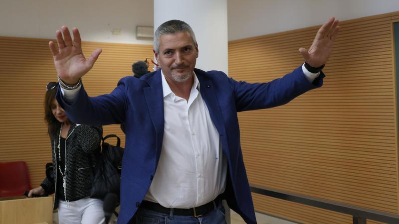 Carlo Mosca, il medico di Montichiari risarcito per i 522 giorni in arresto: “Infangato da infermieri bugiardi, non ho visto crescere mia figlia”