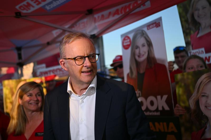 Major YouGov poll has Labor easily winning a majority of seats in election