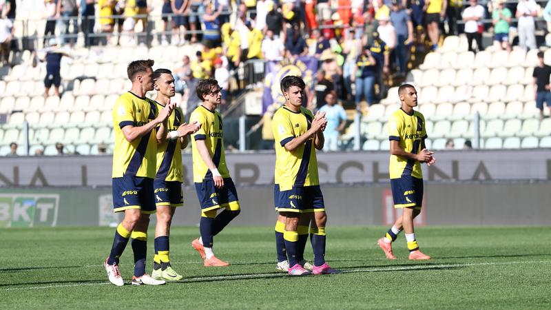 Modena Reggiana 2-3: derby ai granata. I gialloblù non fanno la storia