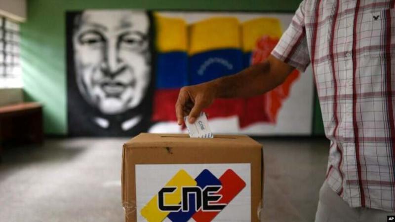 Elecciones en dictadura