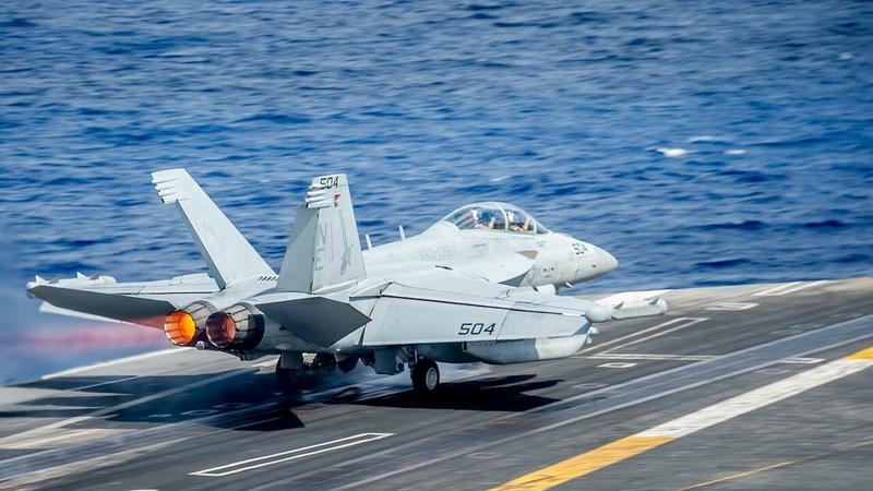 How an Aircraft Carrier’s Air Wing Works