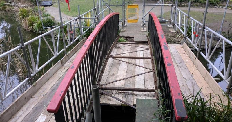 Planned repairs to bridge in clifftop park are 'unviable'