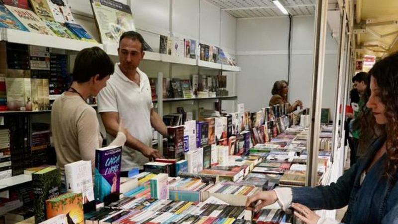 Robando en la Feria del Libro de Málaga