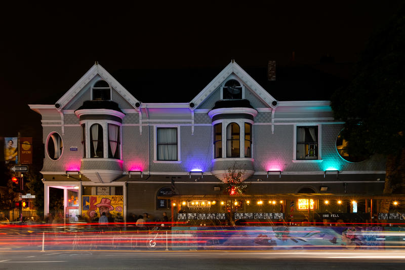Man apologizes for stealing artwork off the wall of SF bar