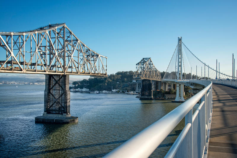 Why the Warriors removed the Golden Gate Bridge from their main logo