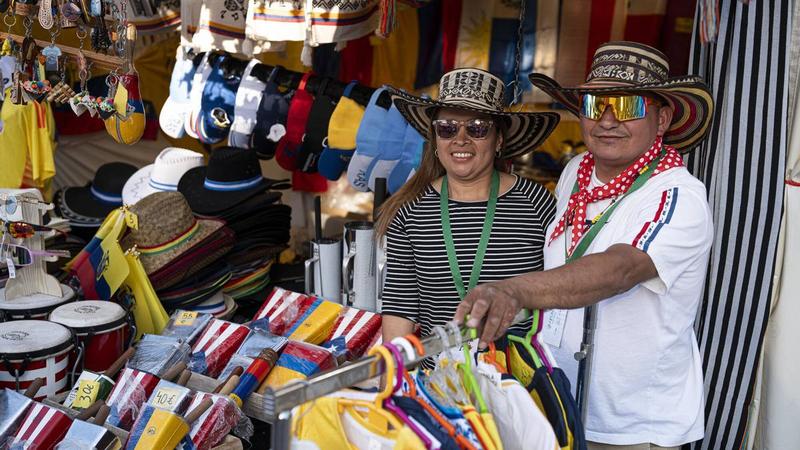 El tirón de la Feria de Abril entre los latinos de Barcelona: 