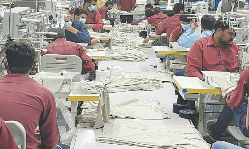 ECONOMY: THE GREAT TEXTILE UNRAVELLING