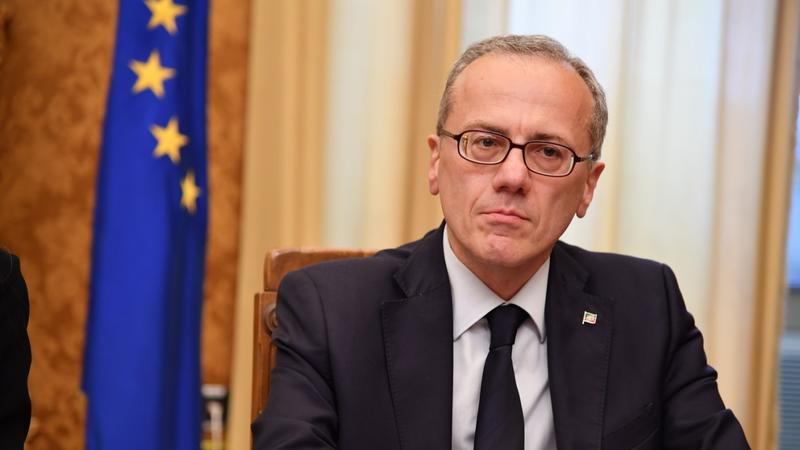 Elio Vito: Â«Fico lo stimo,Â ma ho timore che gli faccianouno sgambettoÂ»