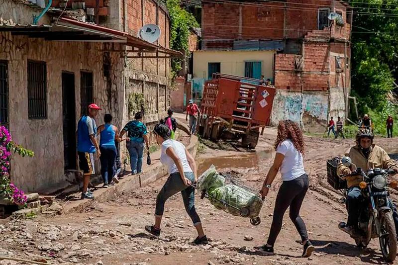 Caos integral, por Gregorio Salazar