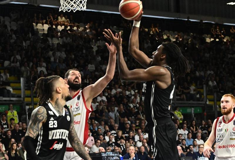 Virtus: Ivanovic soddisfatto della difesa e dei rimbalzi, ma palle perse da migliorare