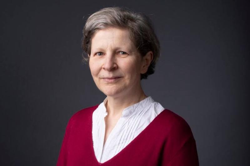 Dans sa chronique pour La Croix L’Hebdo, Cécile Renouard revient sur l’importance du droit de vigilance des entreprises françaises, pourtant mis à mal. Elle rappelle également l’aberration humaine et écologique entraînée par la surproduction de vêtements dans le monde et la « super-fast-fashion ».