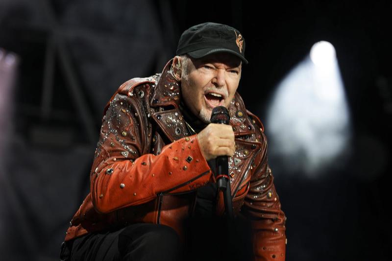 Vasco accende Torino, i fan: «Le sue canzoni scolpite nei nostri cuori»