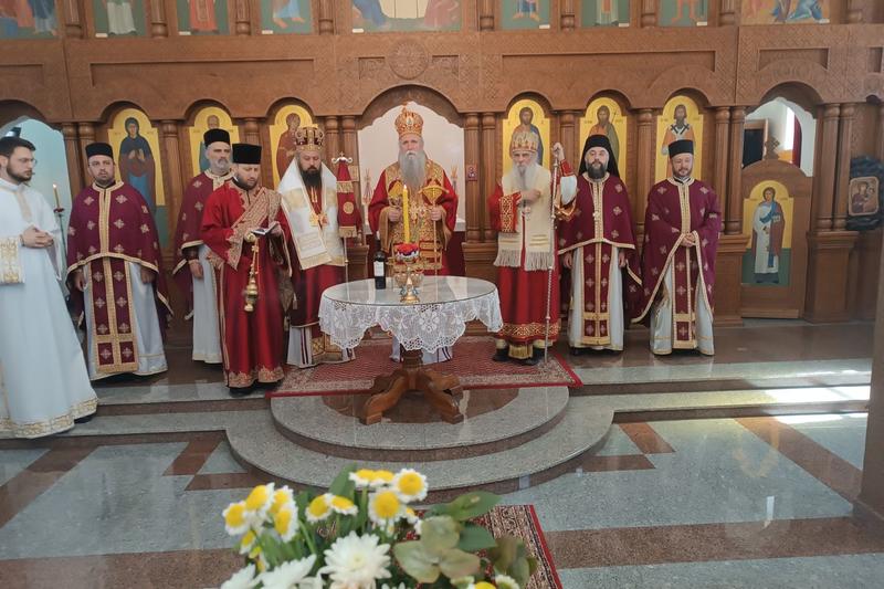Izdajnici, osvetnici i vladika Joanikije