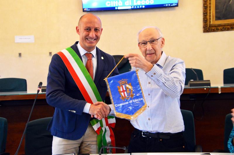 Adolph, l’artigliere scampato al lager: il figlio torna a Lecco dopo 80 anni. “Sono qui per la vostra generosità”