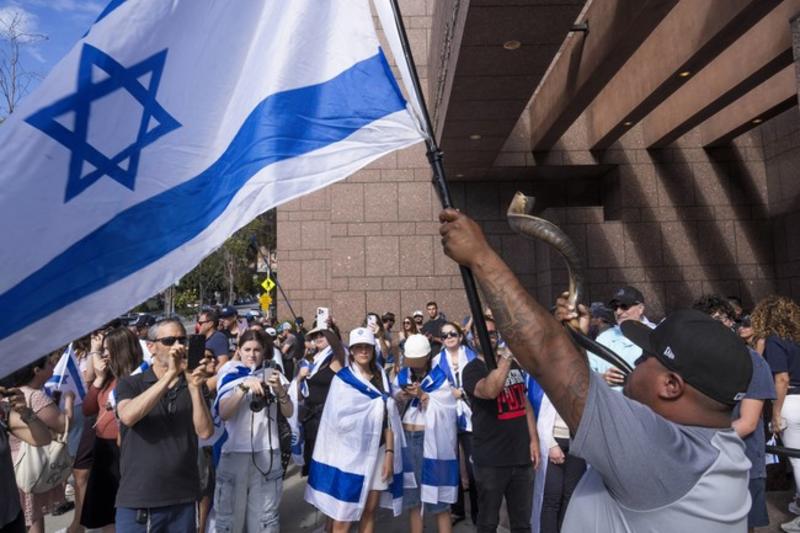 Time for Israel to Keep Control of Gaza